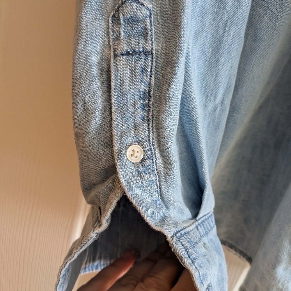 GAP Perfect Short Chambray Button Down - image 3